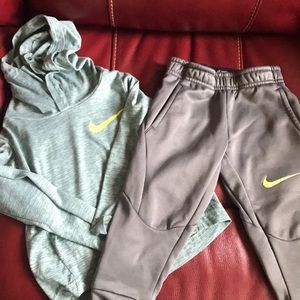 Nike Jogging Suit
